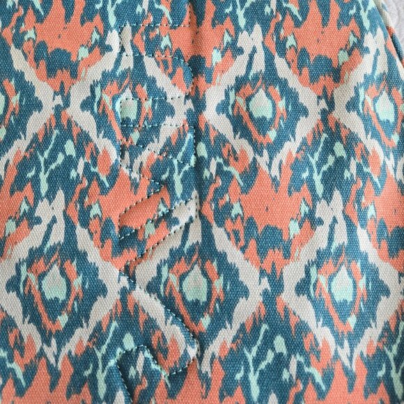 Kavu Rope Sling Bag Canvas Coral & Turquoise Ikat Print Adjustable Strap Pockets - Picture 3 of 8